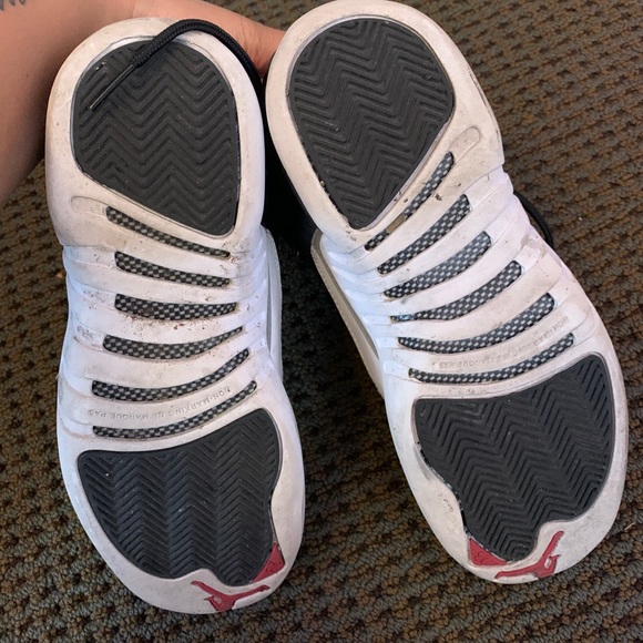 USED Air Jordan 12 “Playoff” Size 4.5Y/6w - Picture 4 of 7